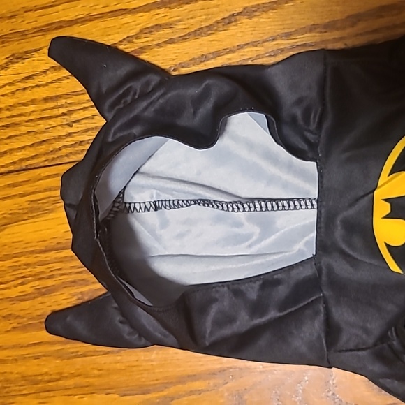 NIP Batman Dog Halloween Costume - Picture 4 of 10